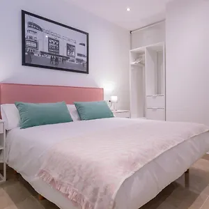 https://apartamentos-miraflores.es-andalucia.com
